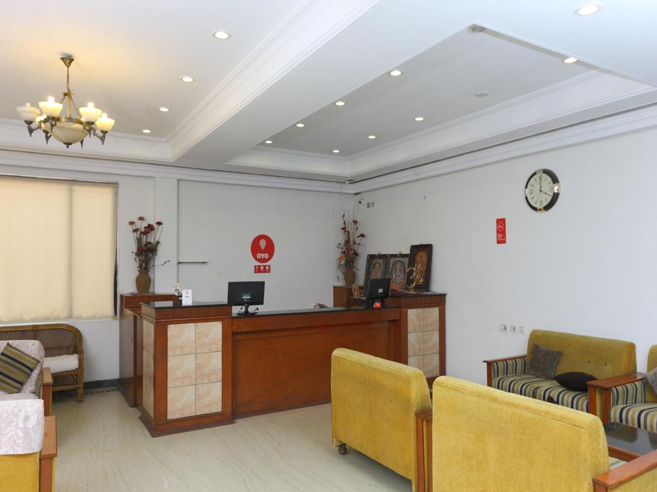 Oyo 1081 Hotel Sindhu International Tirupati Zewnętrze zdjęcie