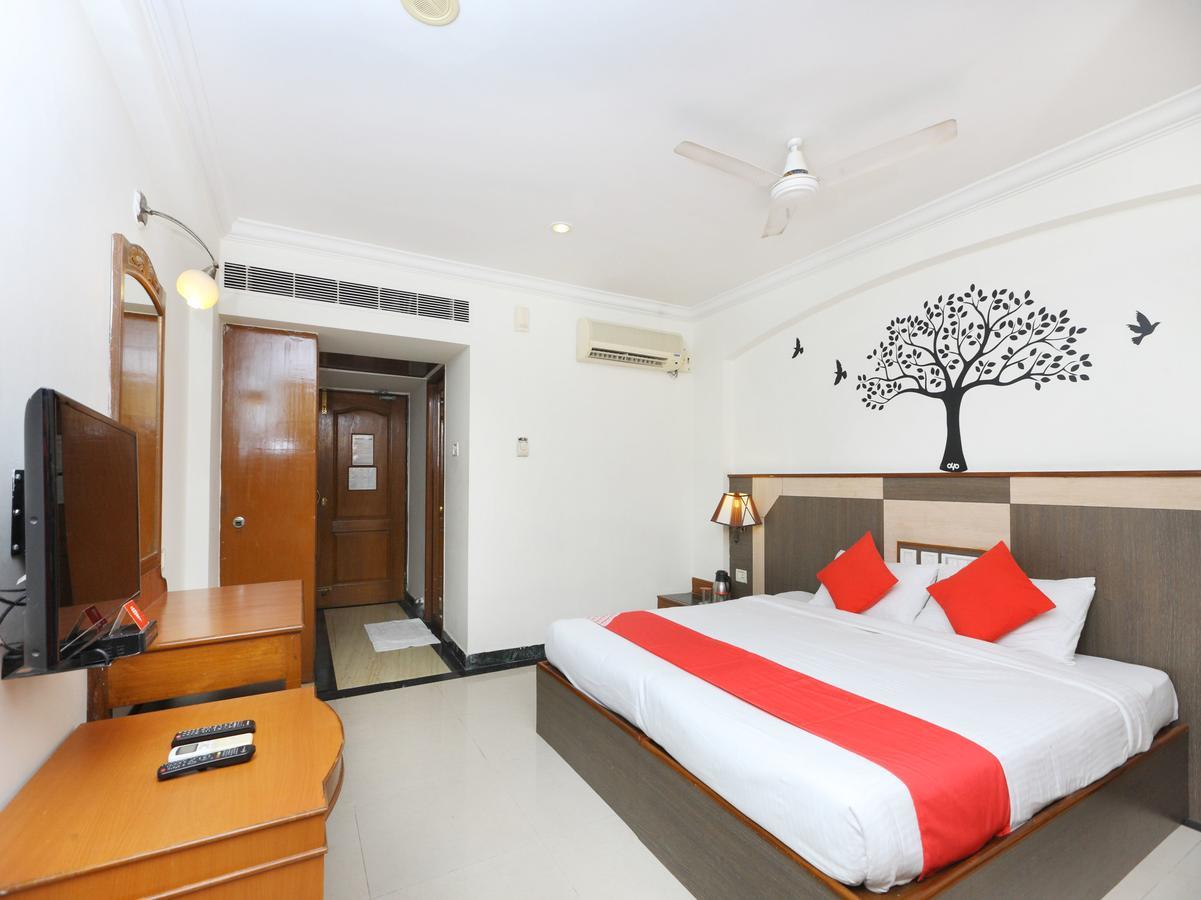 Oyo 1081 Hotel Sindhu International Tirupati Zewnętrze zdjęcie