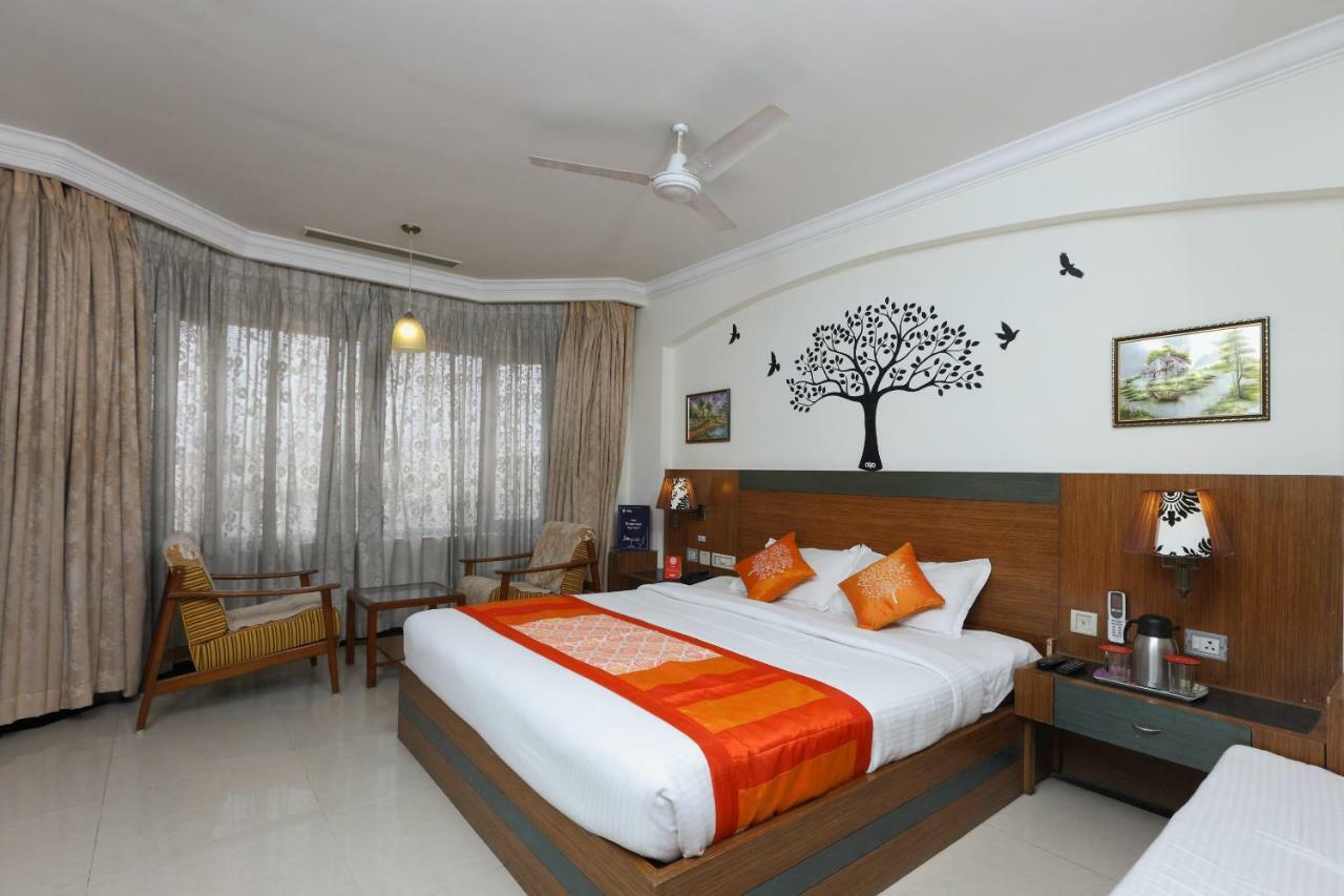 Oyo 1081 Hotel Sindhu International Tirupati Zewnętrze zdjęcie