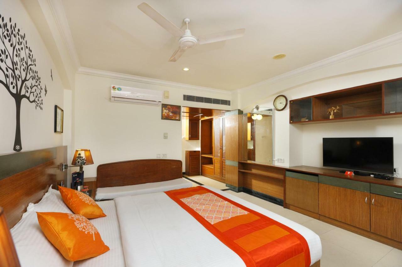 Oyo 1081 Hotel Sindhu International Tirupati Zewnętrze zdjęcie